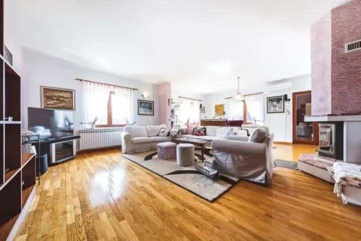 Beautiful family villa 450m2 in a quiet location, Zagreb, Croatia