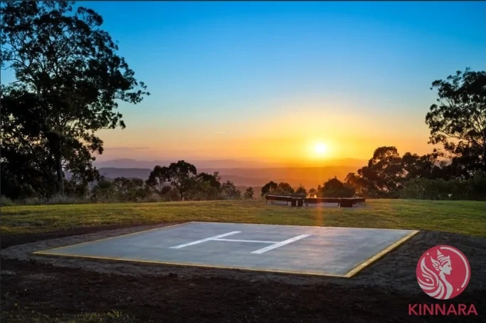 Gold Coast banliyölerinde Diamond Mountain bölgesinde şık 4+1 villa