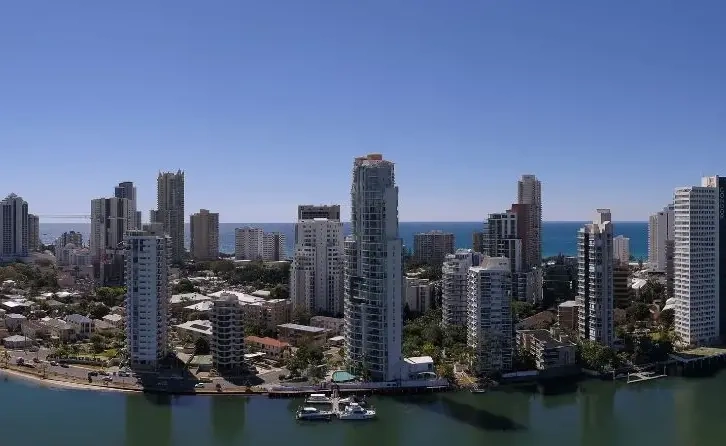 Spacious 700 m2 apartment near Surfers Paradise, Gold Coast