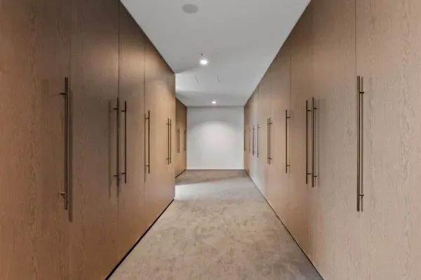 Spacious 320 m2 penthouse in the coastal part of Melbourne