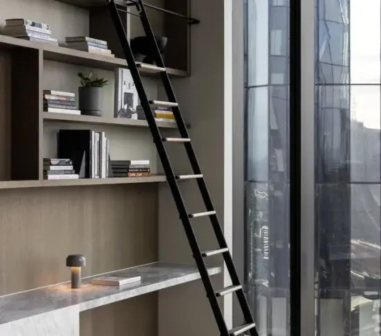 Spacious 200 m2 apartment in the South Bank area of Melbourne