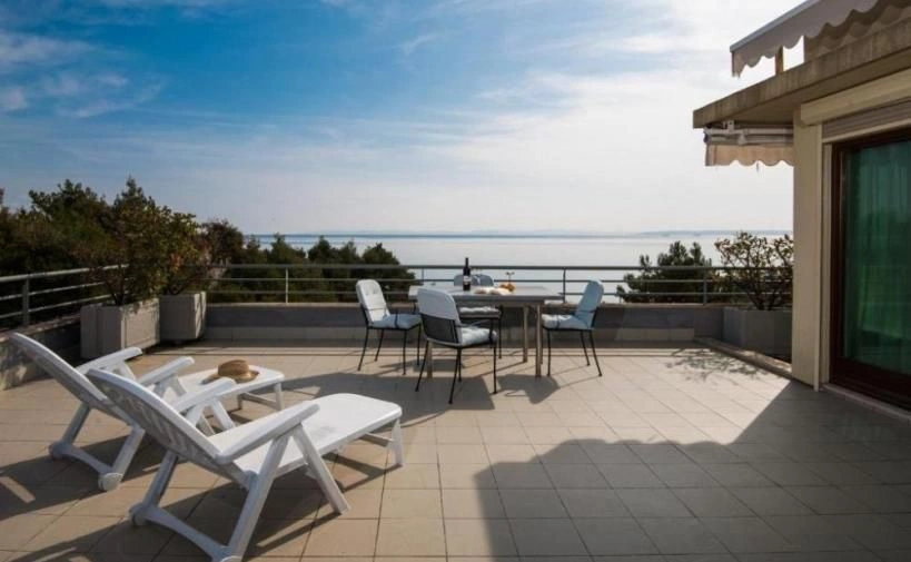 Apartment in a prestigious 5 star resort near Split