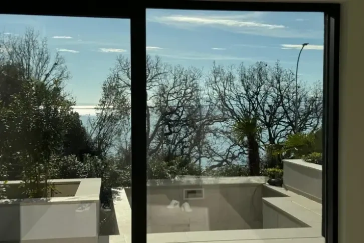 Luxury apartment of 157 sq.m with sea view, in Opatija