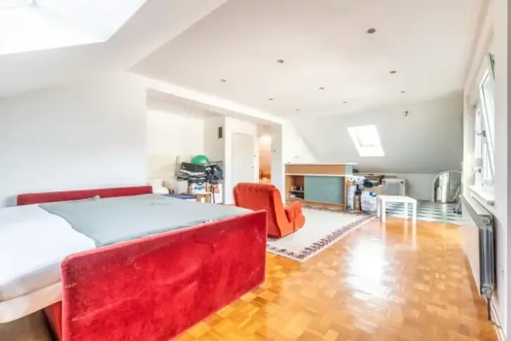 Large semi-detached house 410 m2 in Zagreb, Croatia