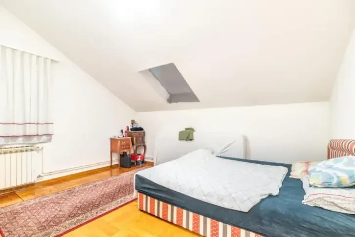Spacious house 816m2, next to the park in Zagreb, Croatia