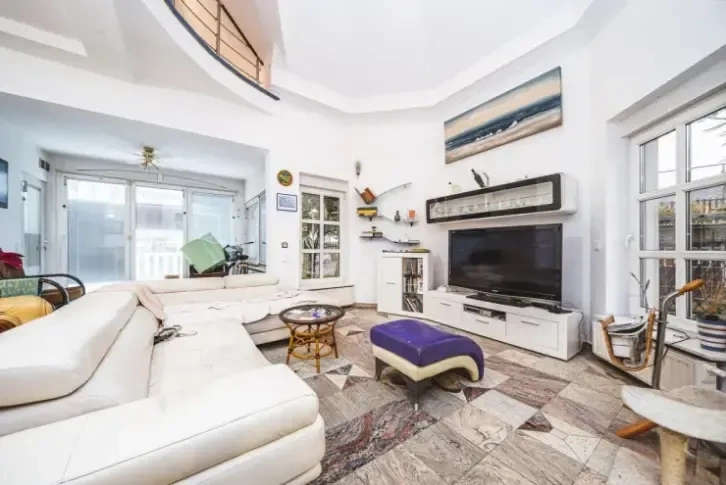 Schönes Haus mit Pool von 176 m2 in einer prestigeträchtigen Gegend von Zagreb, Kroatien