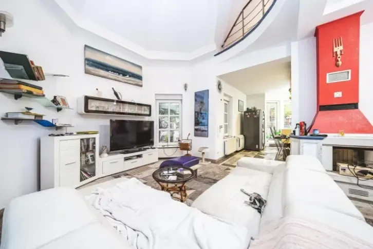 Schönes Haus mit Pool von 176 m2 in einer prestigeträchtigen Gegend von Zagreb, Kroatien