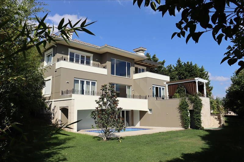 Villas in a residential complex in Istanbul, Turkiye