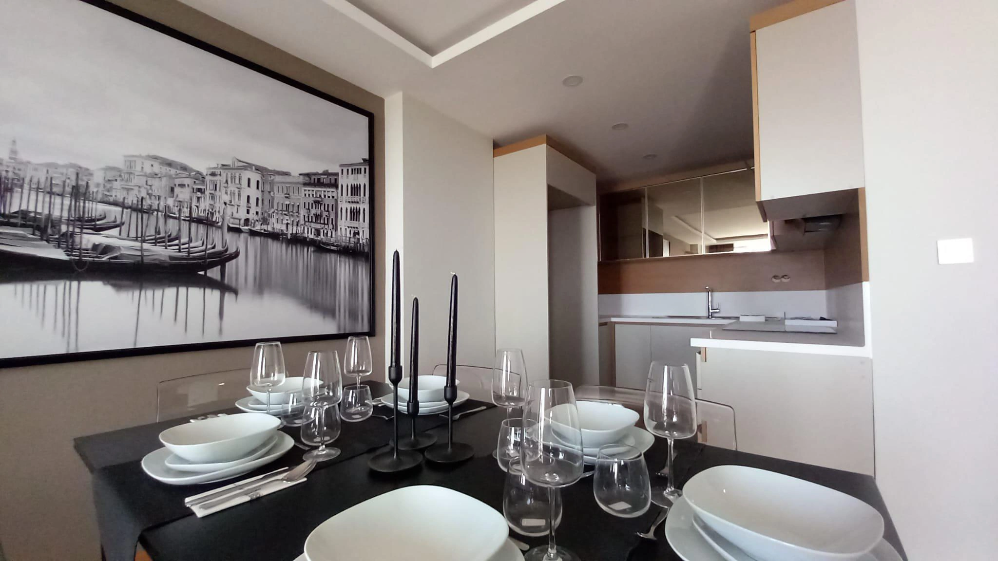 位于土耳其伊斯坦布尔的现代住宅综合体内的公寓