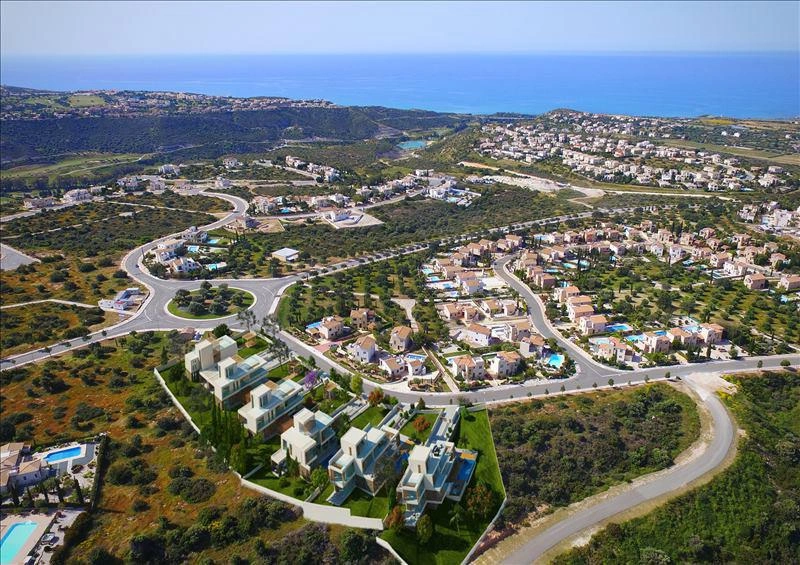 塞浦路斯帕福斯高尔夫度假区附近住宅开发区的别墅