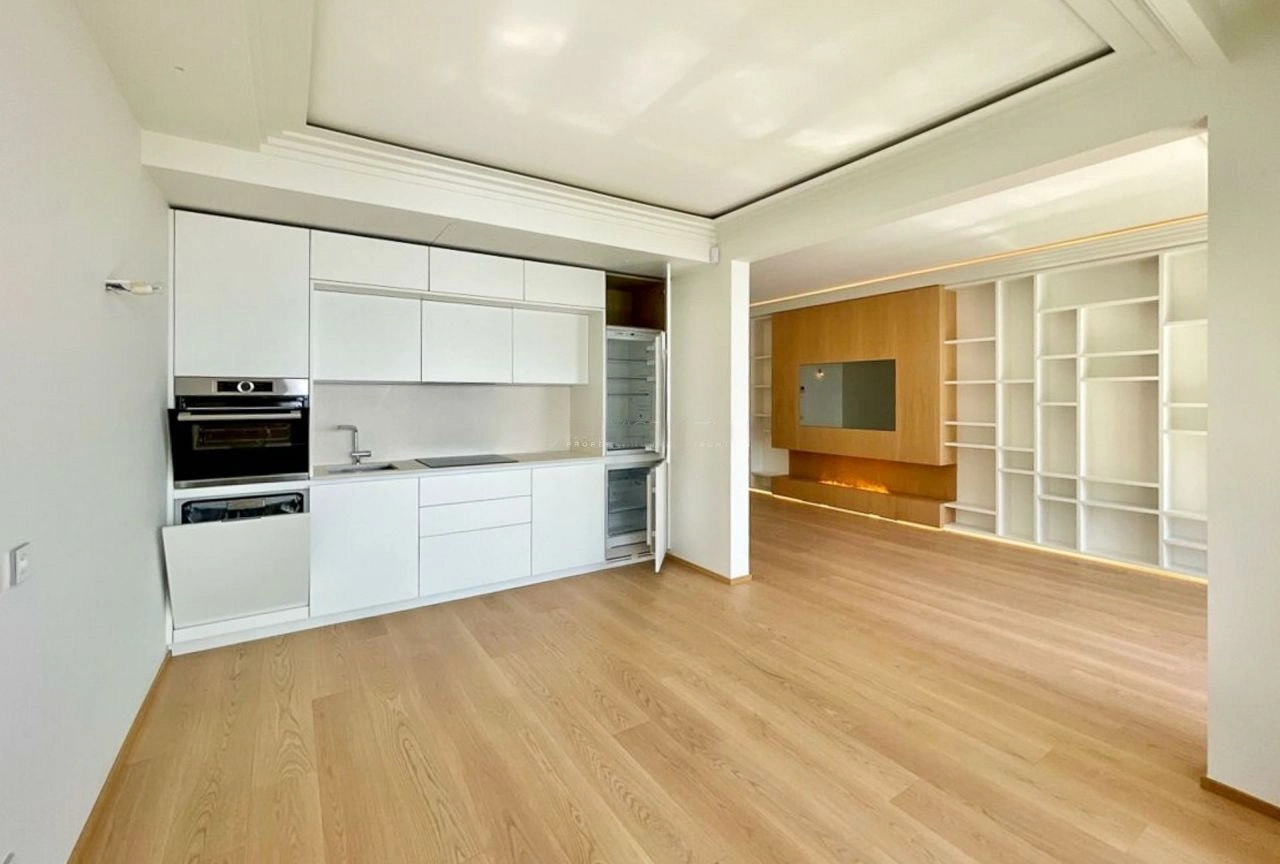 Apartment 3+1 on Larvotto beach