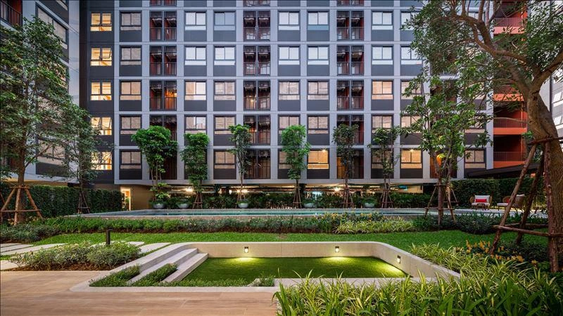 Apartments with a swimming pool in Bangkok, Thailand