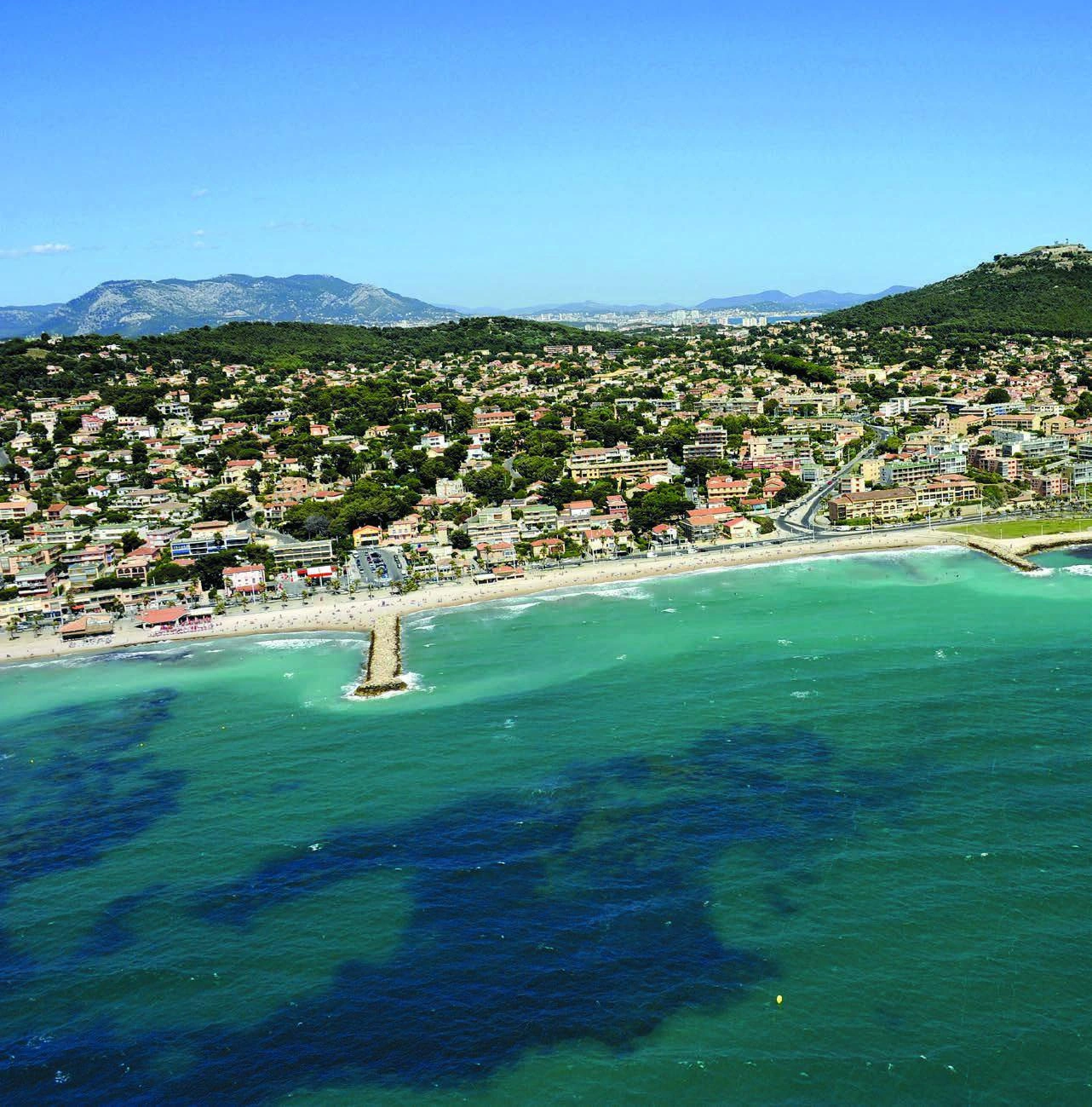 法国普罗旺斯-阿尔卑斯-蔚蓝海岸住宅小区内的公寓