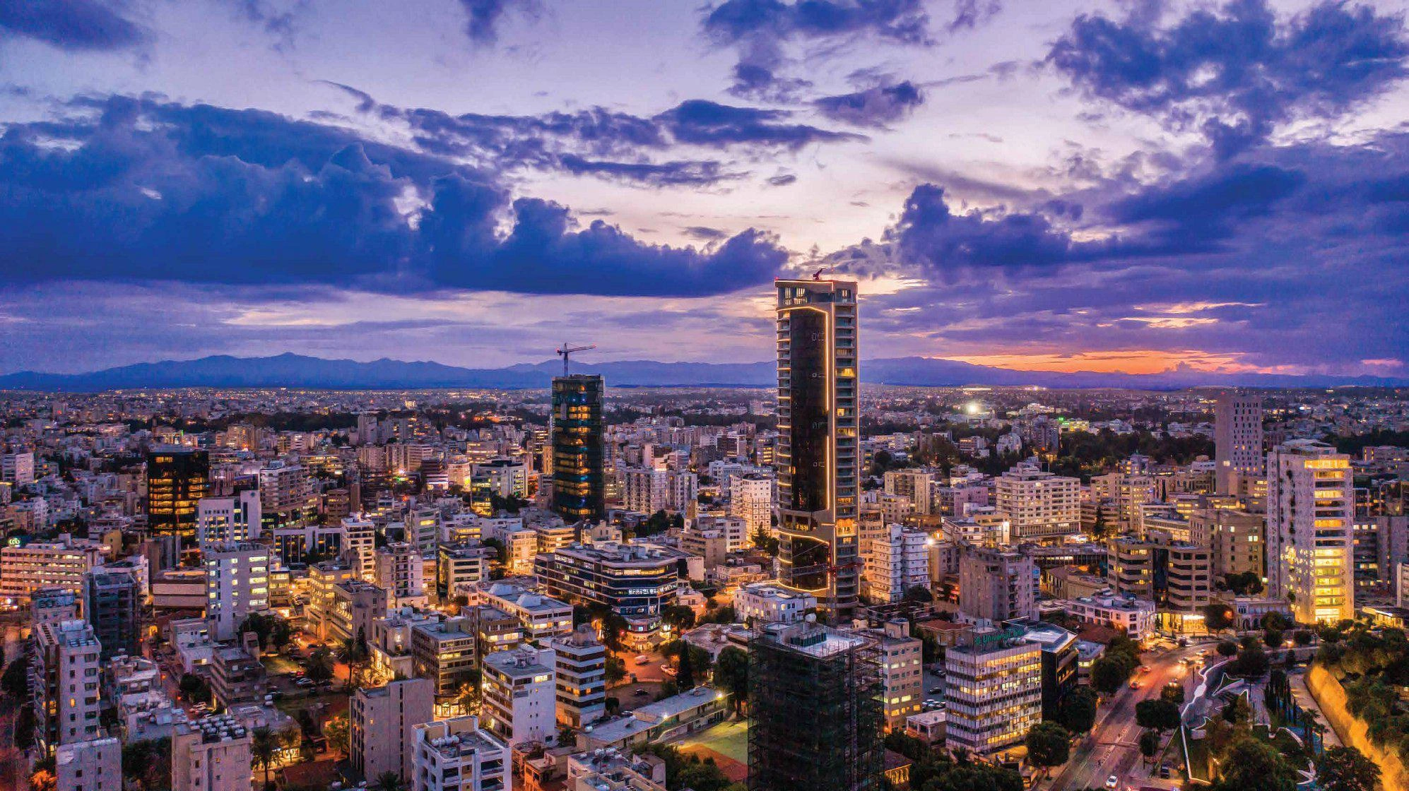 塞浦路斯尼科西亚现代住宅综合体内的公寓