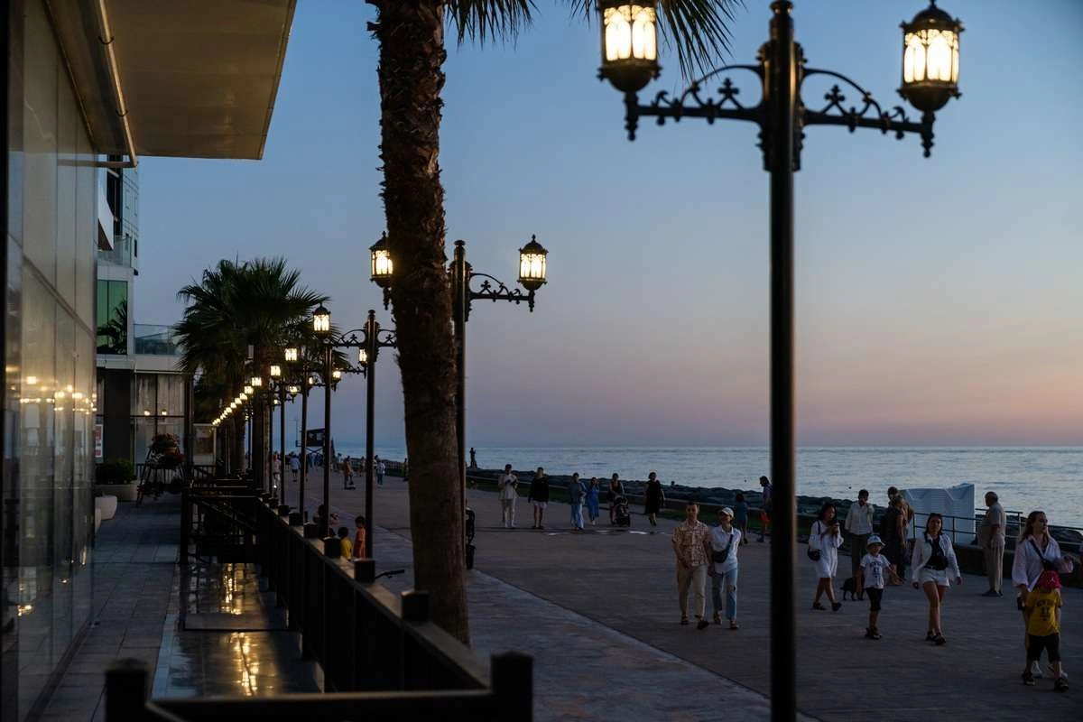 تنها مجتمع چندمنظوره لوکس در باتومی