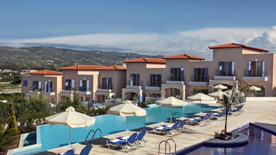 塞浦路斯帕福斯住宅小区联排别墅