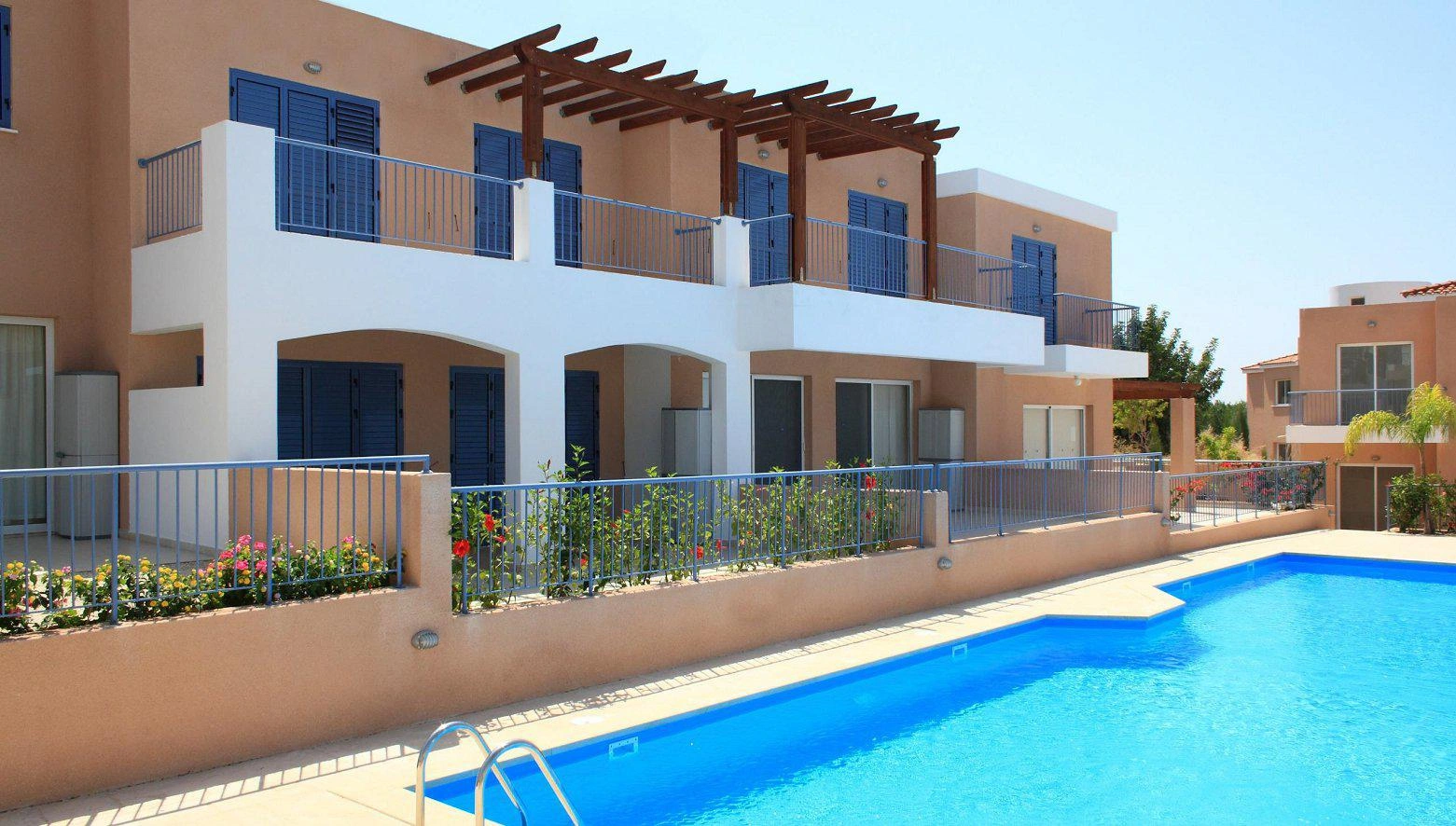 وحدات تاون هاوس في مجمع سكني بالقرب من شواطئ رملية في بافوس، قبرص