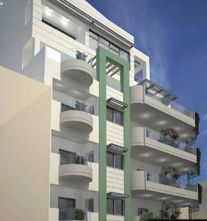 अटिका, ग्रीस के एक आधुनिक आवासीय परिसर में पेंटहाउस