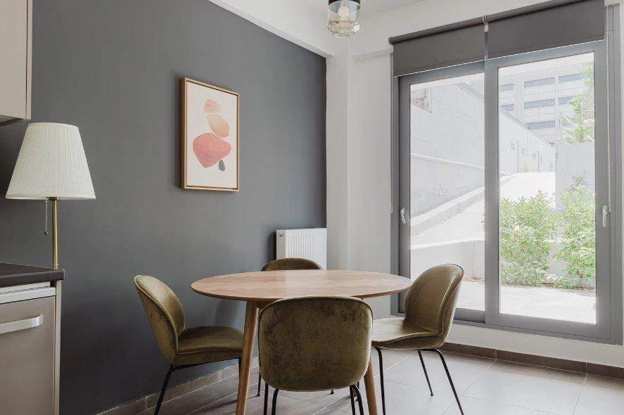 अत्तिका, ग्रीस में गारंटीकृत आय के साथ सुसज्जित अपार्टमेंट