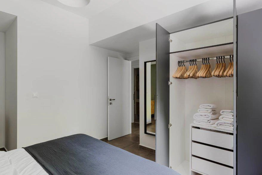 अत्तिका, ग्रीस में गारंटीकृत आय के साथ सुसज्जित अपार्टमेंट