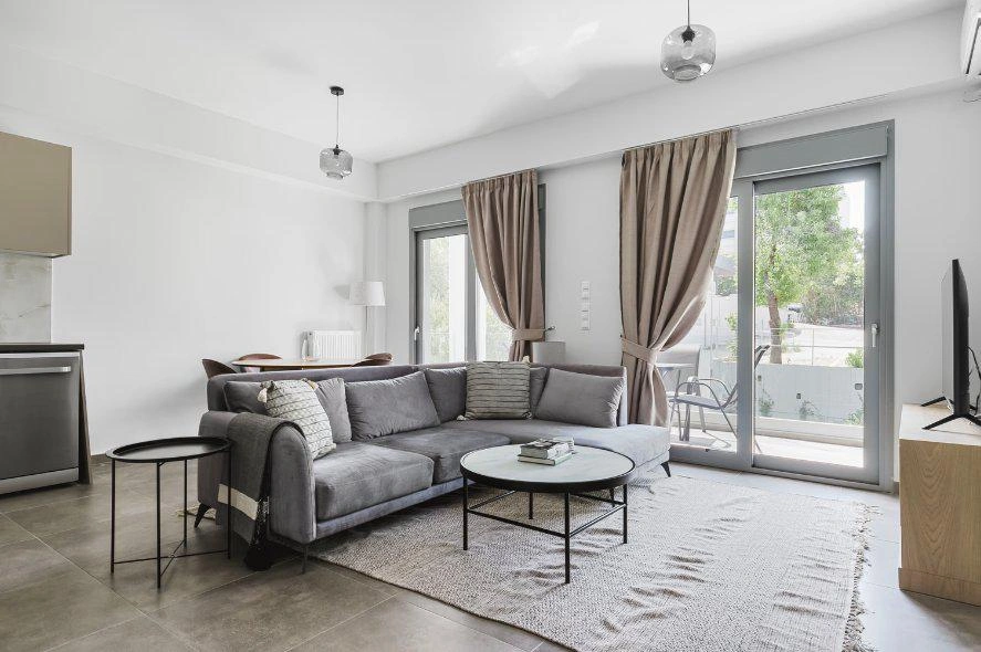 अत्तिका, ग्रीस में गारंटीकृत आय के साथ सुसज्जित अपार्टमेंट