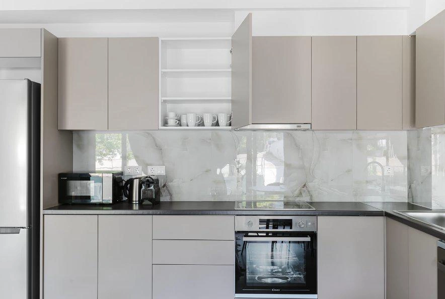 अत्तिका, ग्रीस में गारंटीकृत आय के साथ सुसज्जित अपार्टमेंट