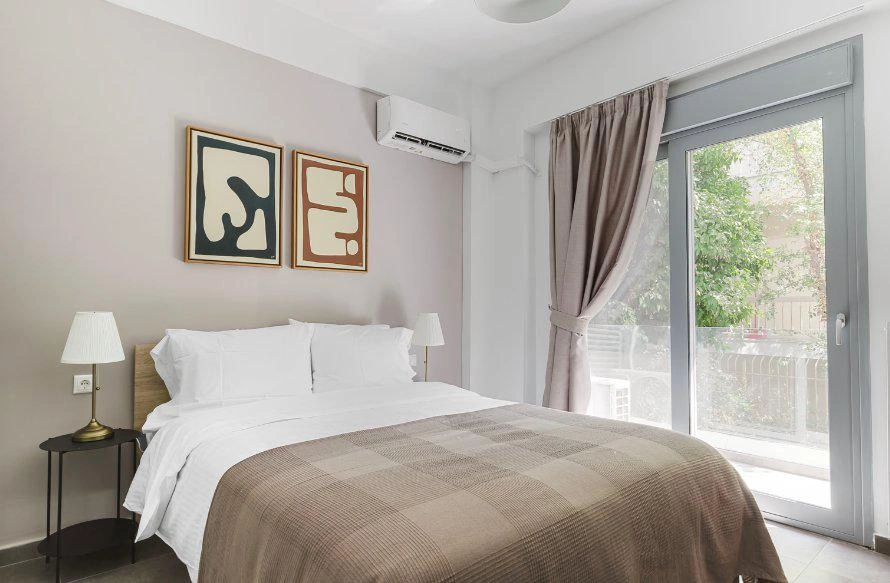 अत्तिका, ग्रीस में गारंटीकृत आय के साथ सुसज्जित अपार्टमेंट