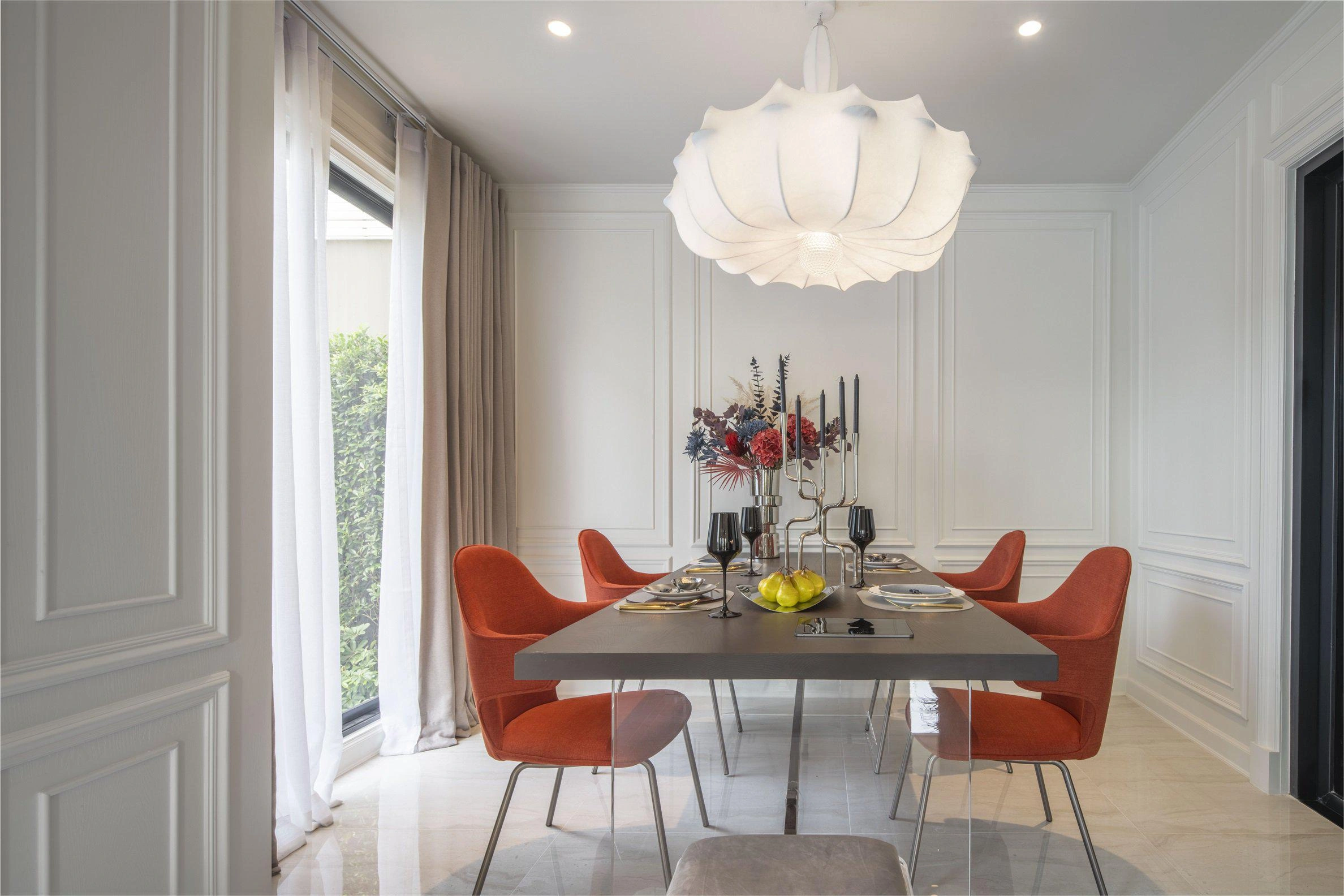 位于泰国曼谷现代住宅区的别墅