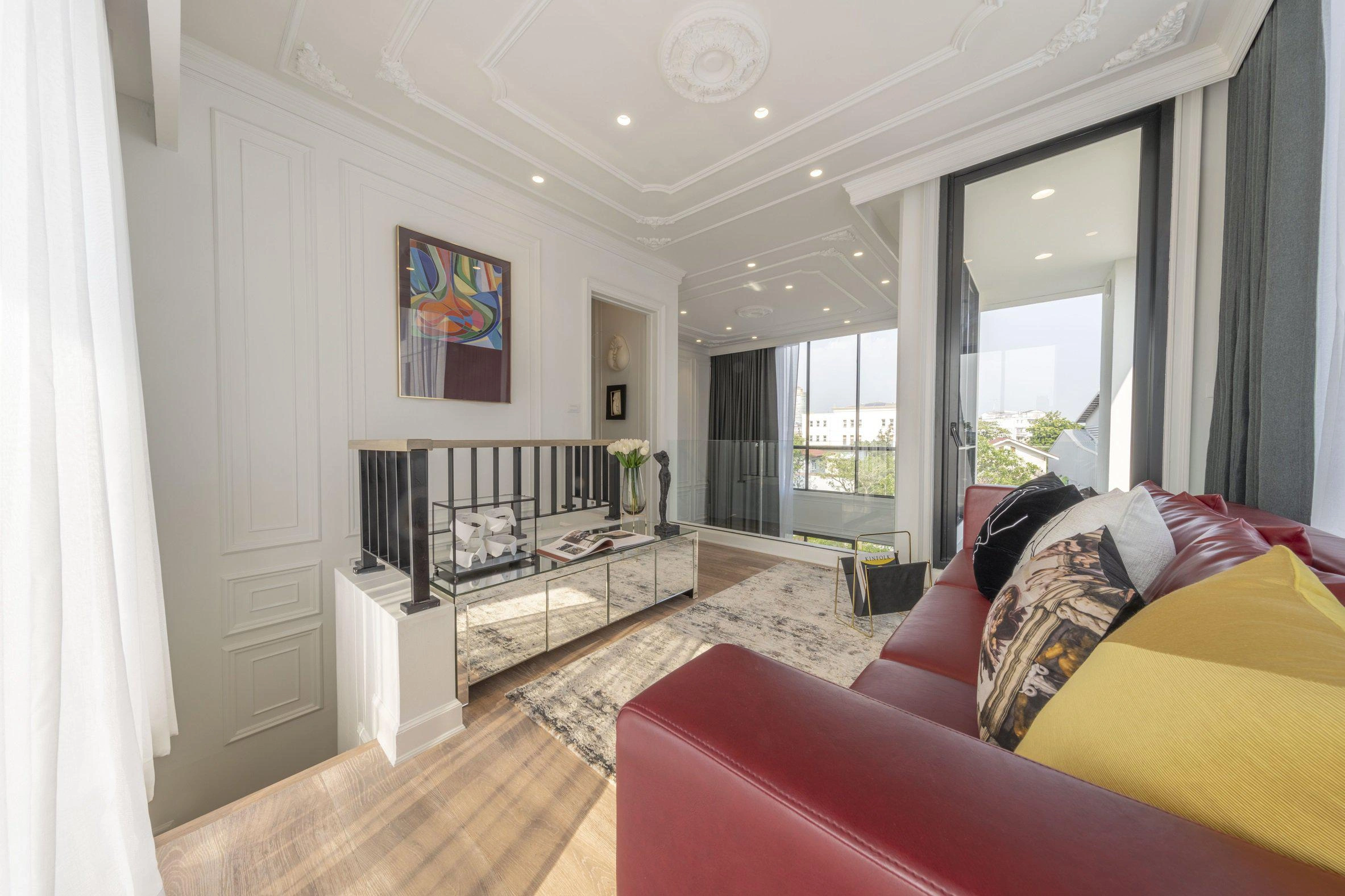 位于泰国曼谷现代住宅区的别墅