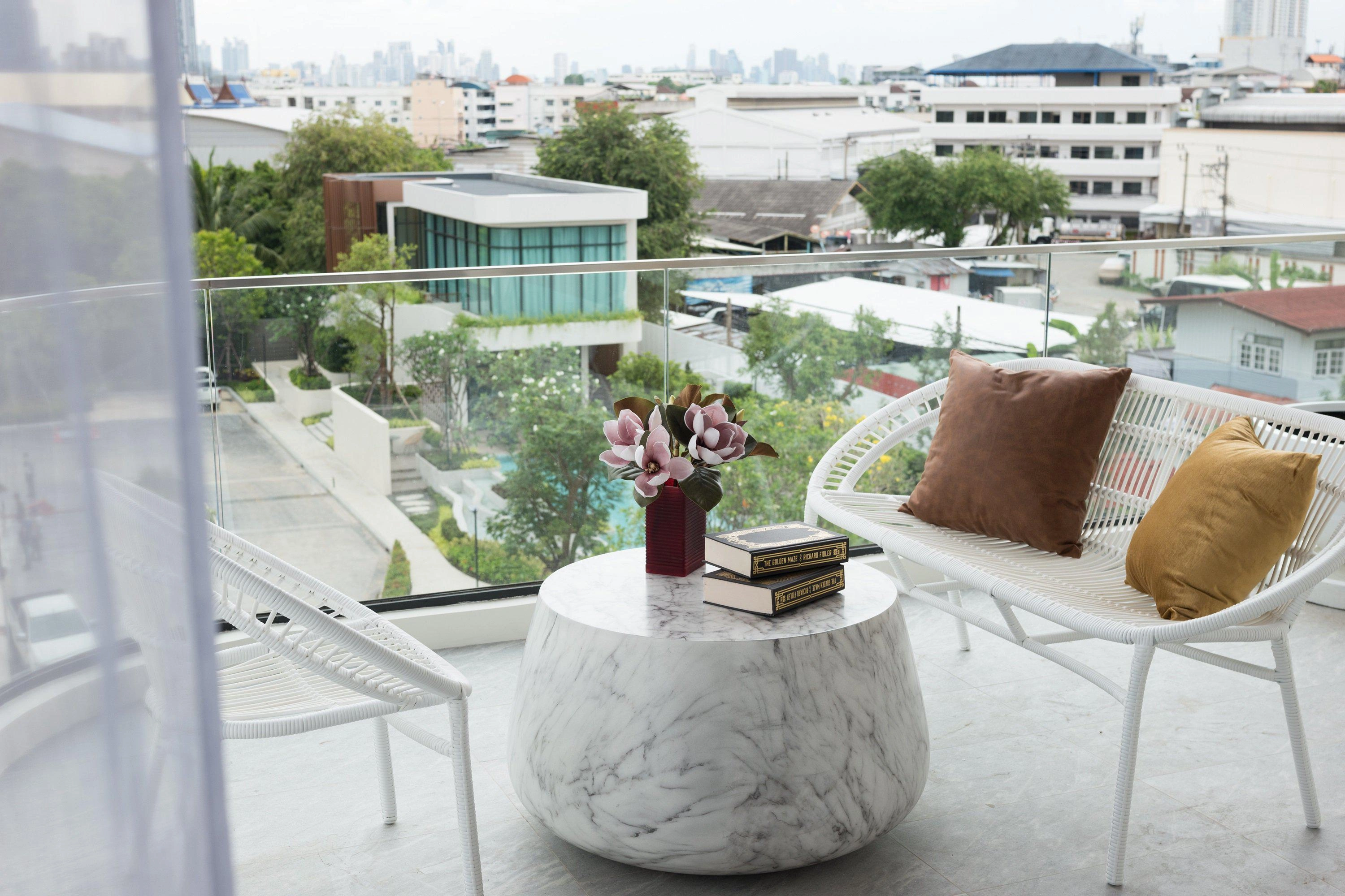 位于泰国曼谷现代住宅区的别墅