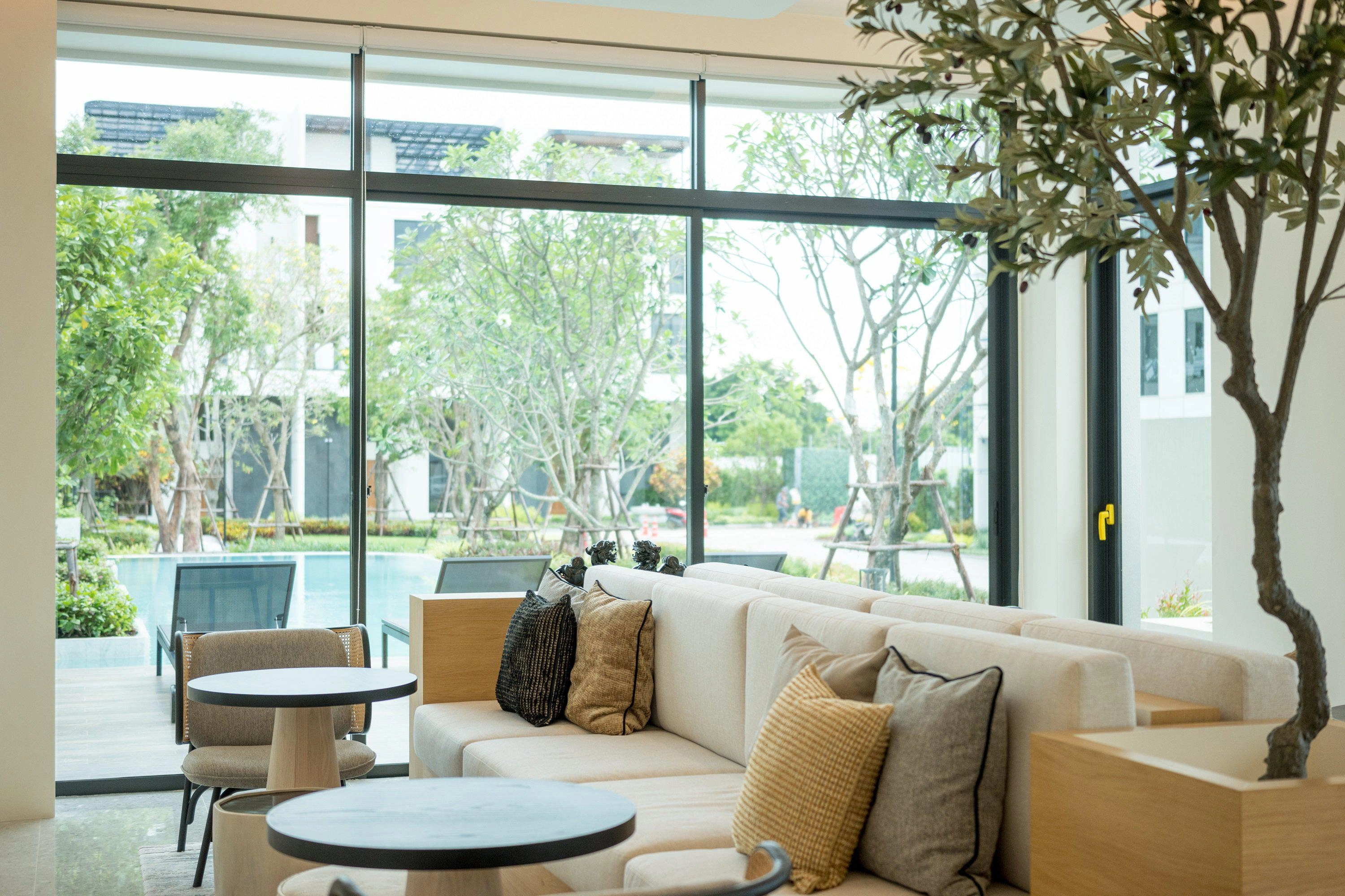 位于泰国曼谷现代住宅区的别墅