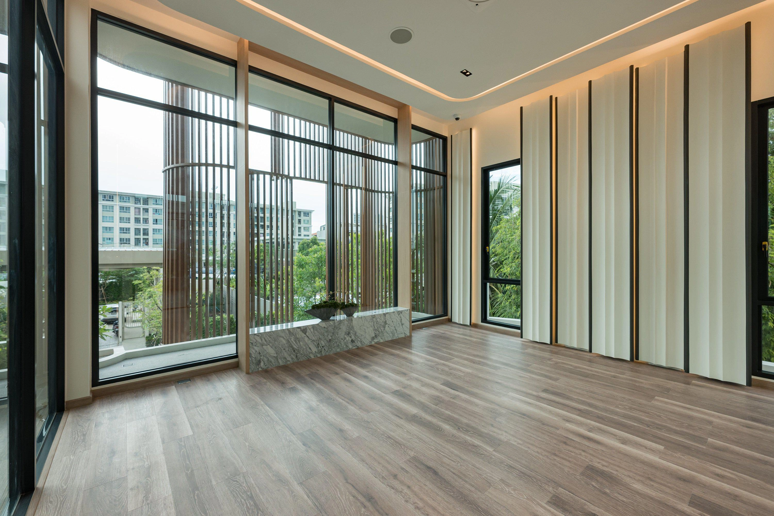 位于泰国曼谷现代住宅区的别墅