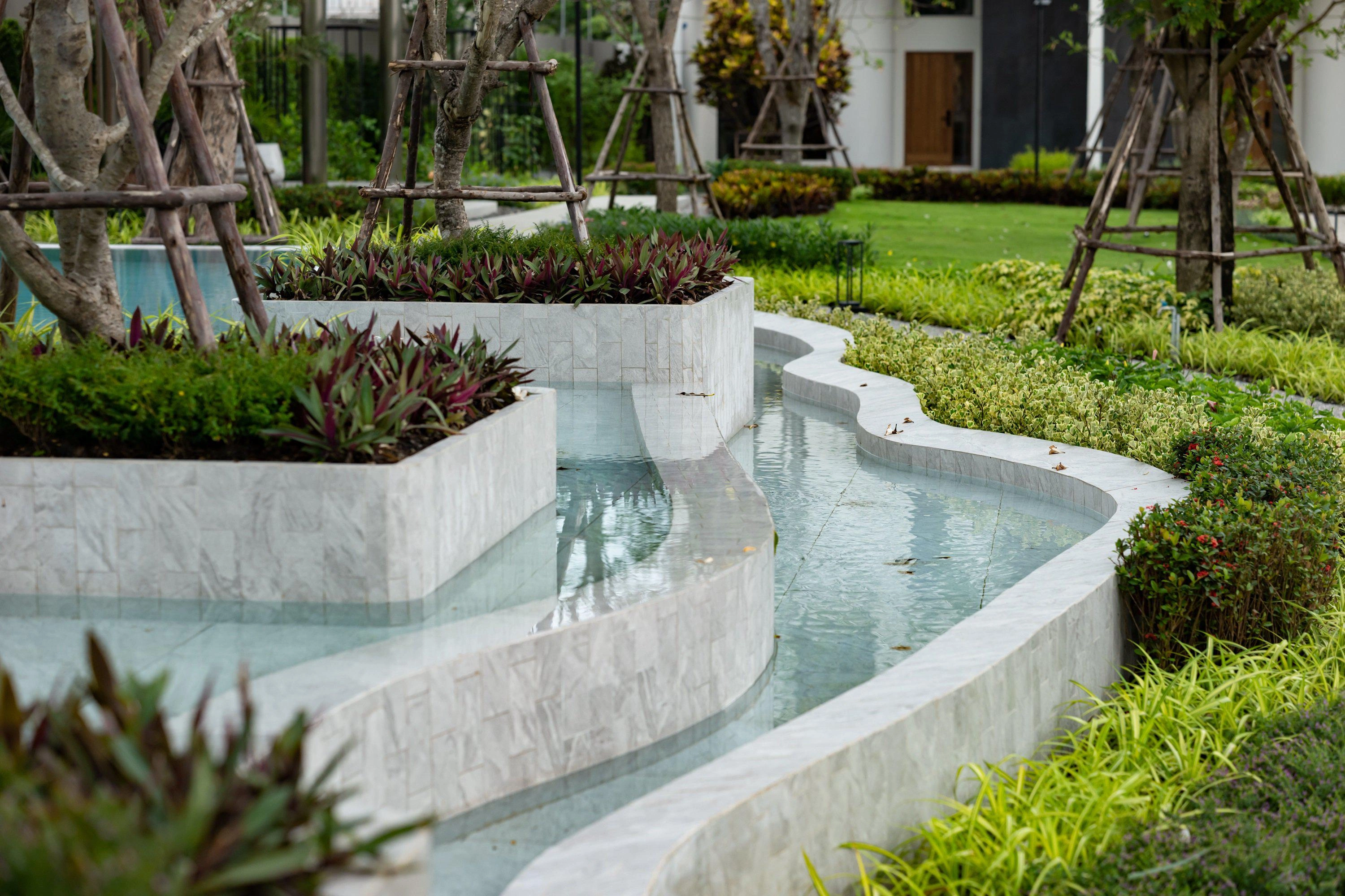 位于泰国曼谷现代住宅区的别墅