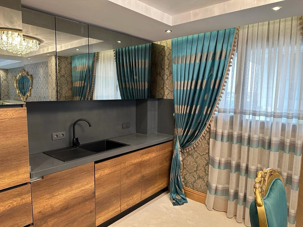 Moradias num moderno complexo residencial em Beylikduzu, Istambul, Turquia