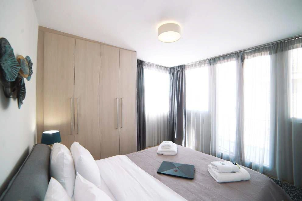 شقق مفروشة في أتيكا، اليونان