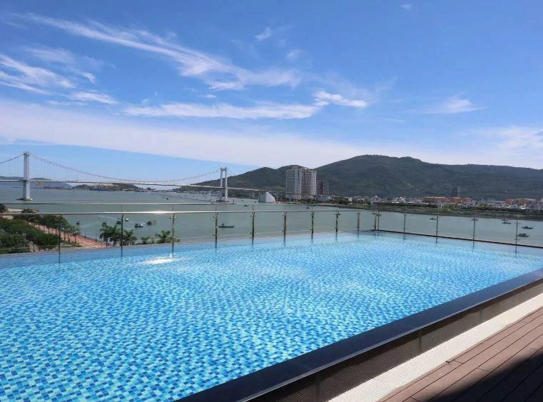 베트남 다낭의 고층 주거단지 내 아파트