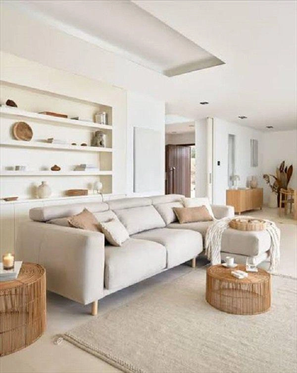 土耳其伊斯坦布尔现代住宅小区内的公寓