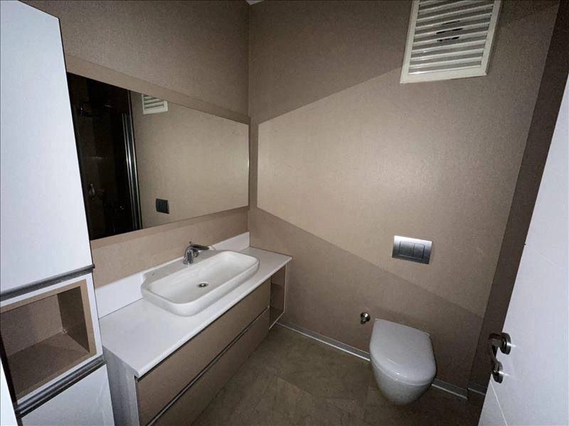 شقق في مجمع سكني حديث في إسطنبول، تركيا