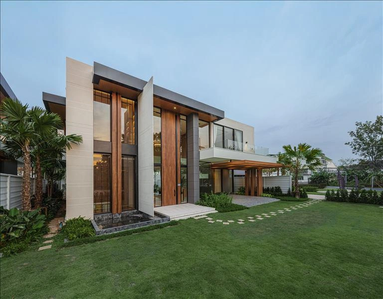 فيلات بمسابح خاصة في بوكيت، تايلاند