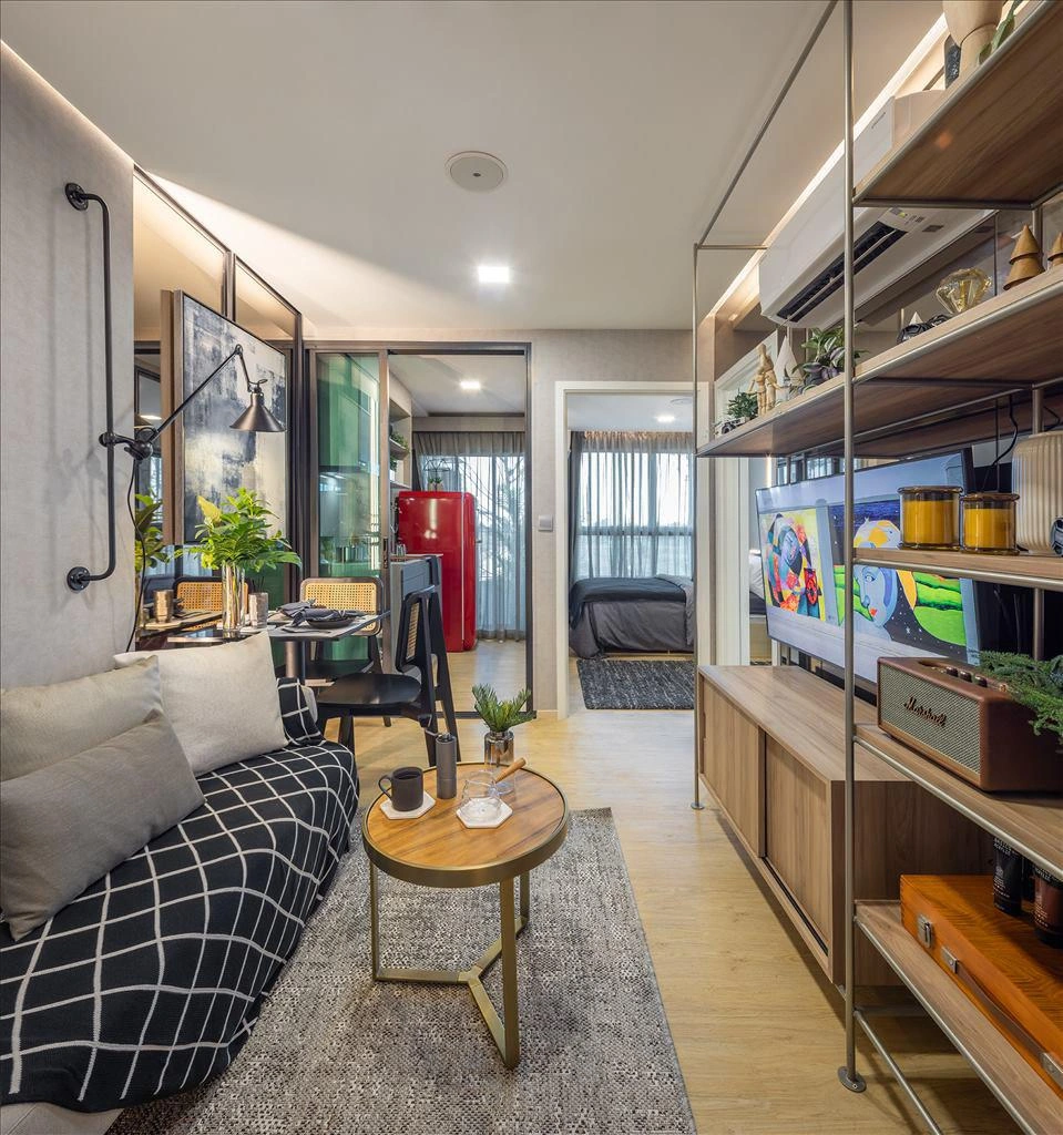 タイ・バンコクのモダンな住宅コンプレックス内のアパート