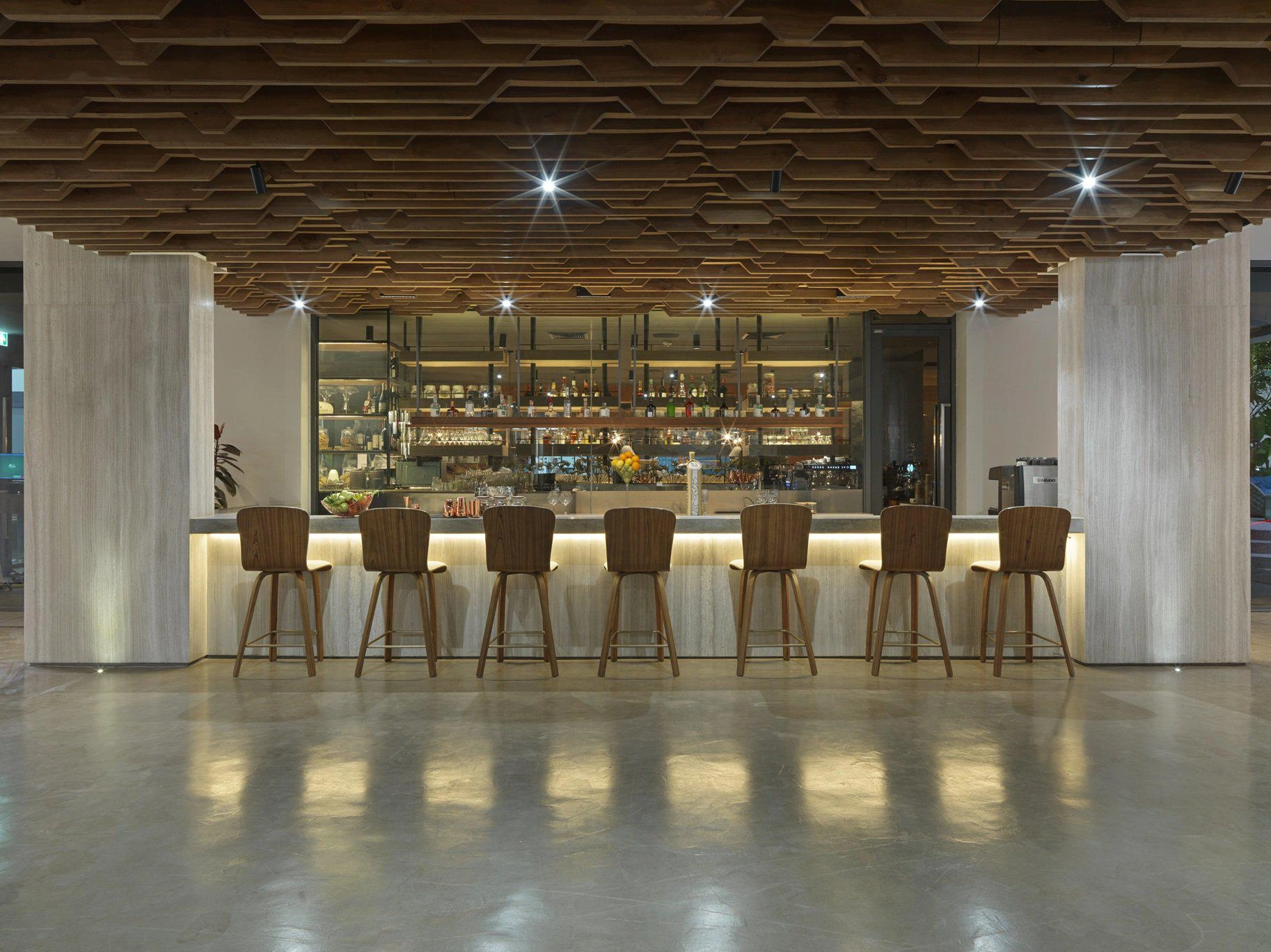 फुकेत, थाईलैंड में फर्निश्ड अपार्टमेंट्स — गारंटीकृत आय के साथ