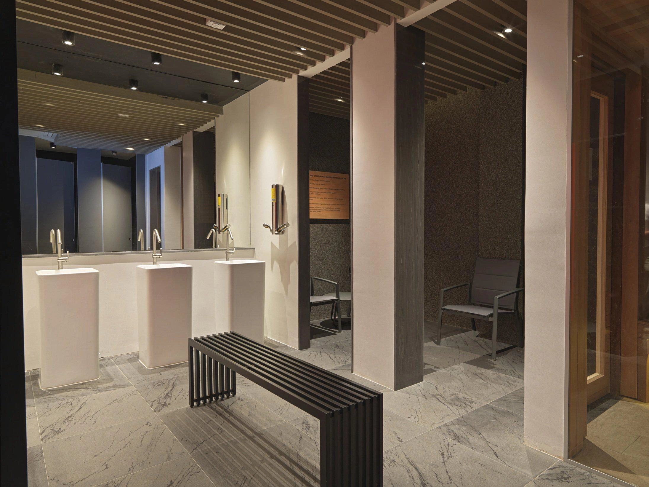 फुकेत, थाईलैंड में फर्निश्ड अपार्टमेंट्स — गारंटीकृत आय के साथ