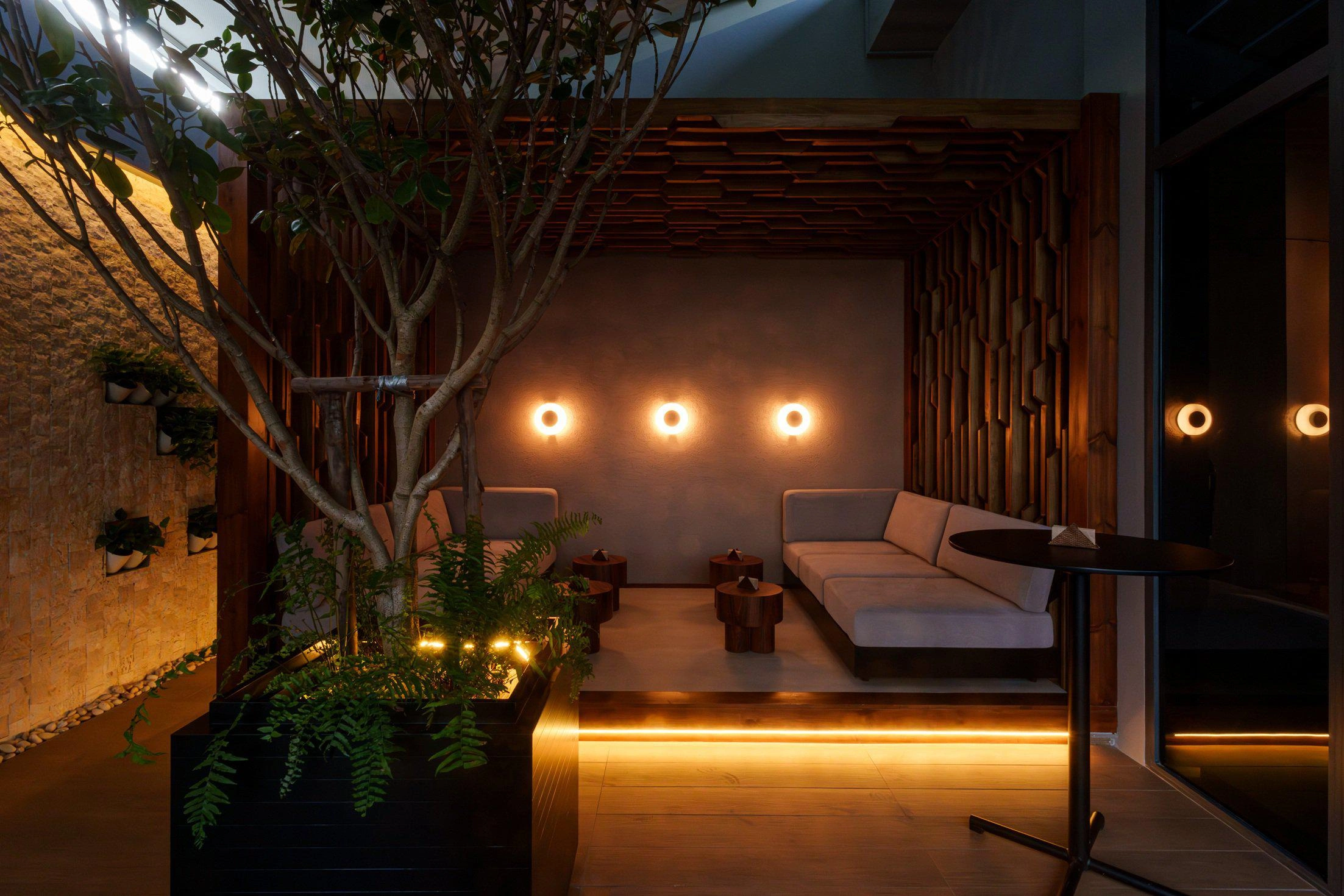 फुकेत, थाईलैंड में फर्निश्ड अपार्टमेंट्स — गारंटीकृत आय के साथ