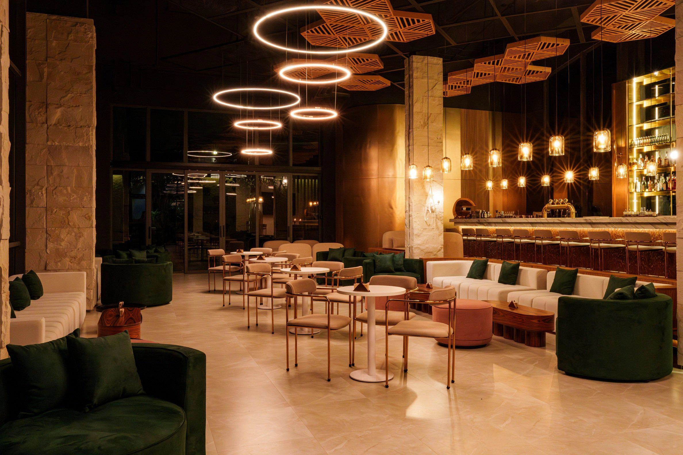 फुकेत, थाईलैंड में फर्निश्ड अपार्टमेंट्स — गारंटीकृत आय के साथ