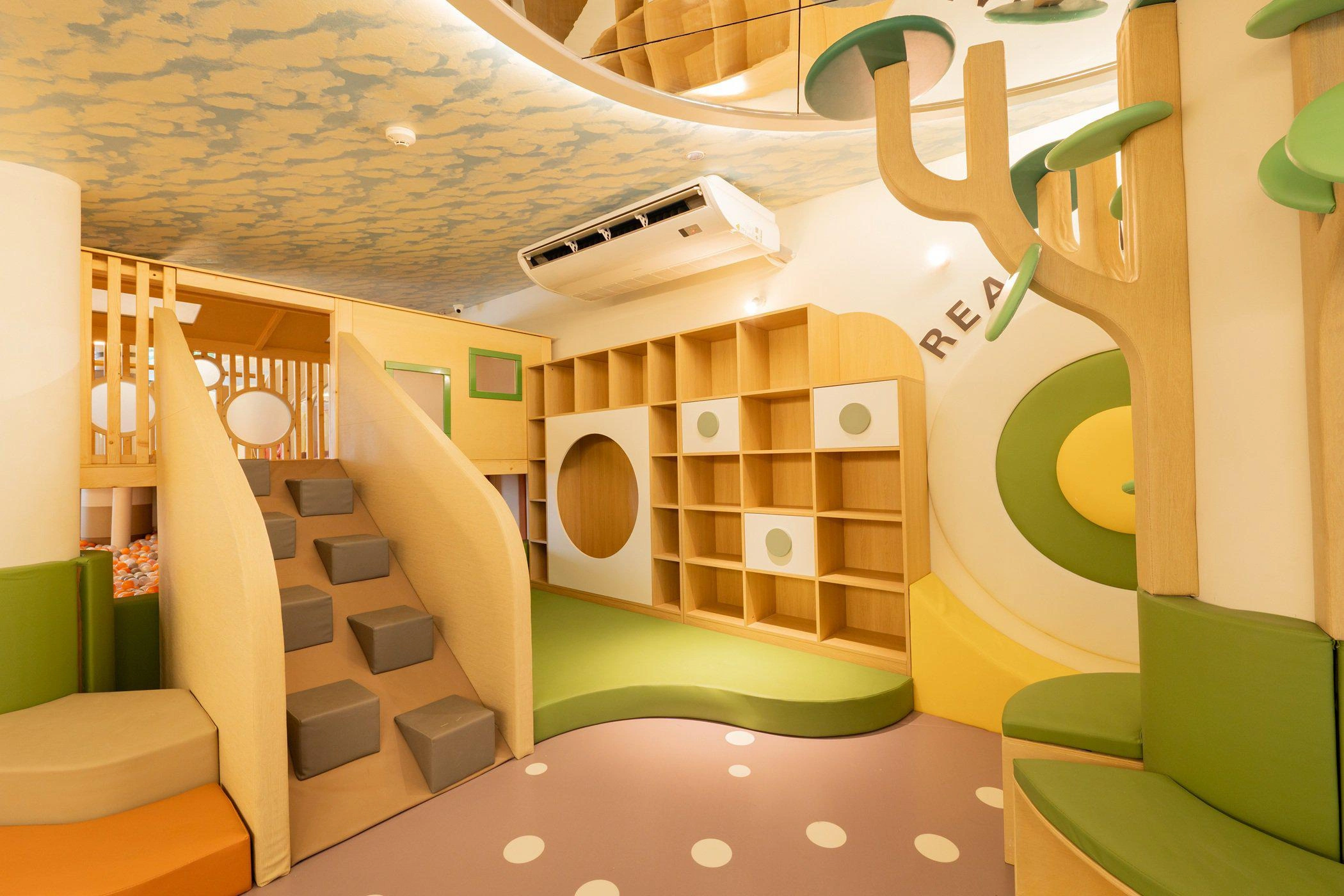 फुकेत, थाईलैंड में फर्निश्ड अपार्टमेंट्स — गारंटीकृत आय के साथ