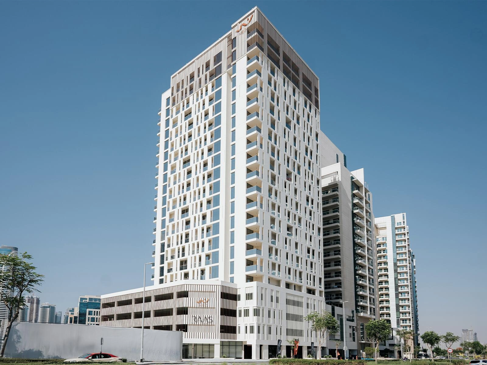 Birleşik Arap Emirlikleri, Dubai, Business Bay'de modern bir konut kompleksinde daireler