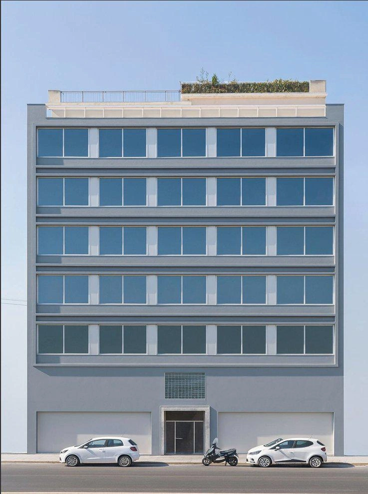 位于希腊阿提卡的现代住宅小区公寓