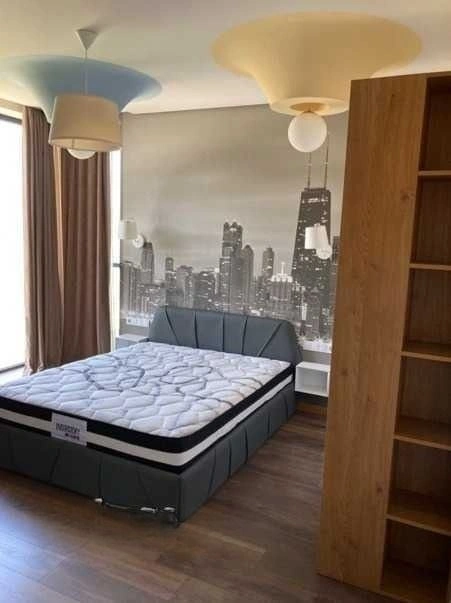 Cozy house with stunning views of Lake Lisi