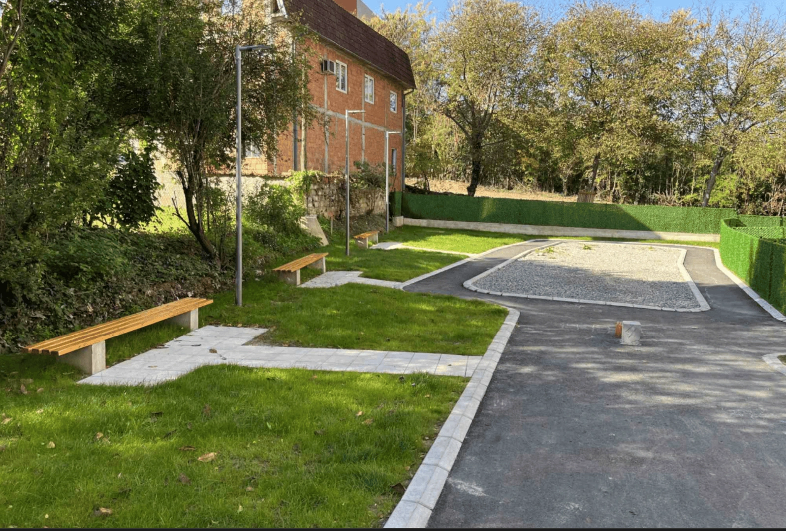 New complex of eight 4-storey houses in Belgrade