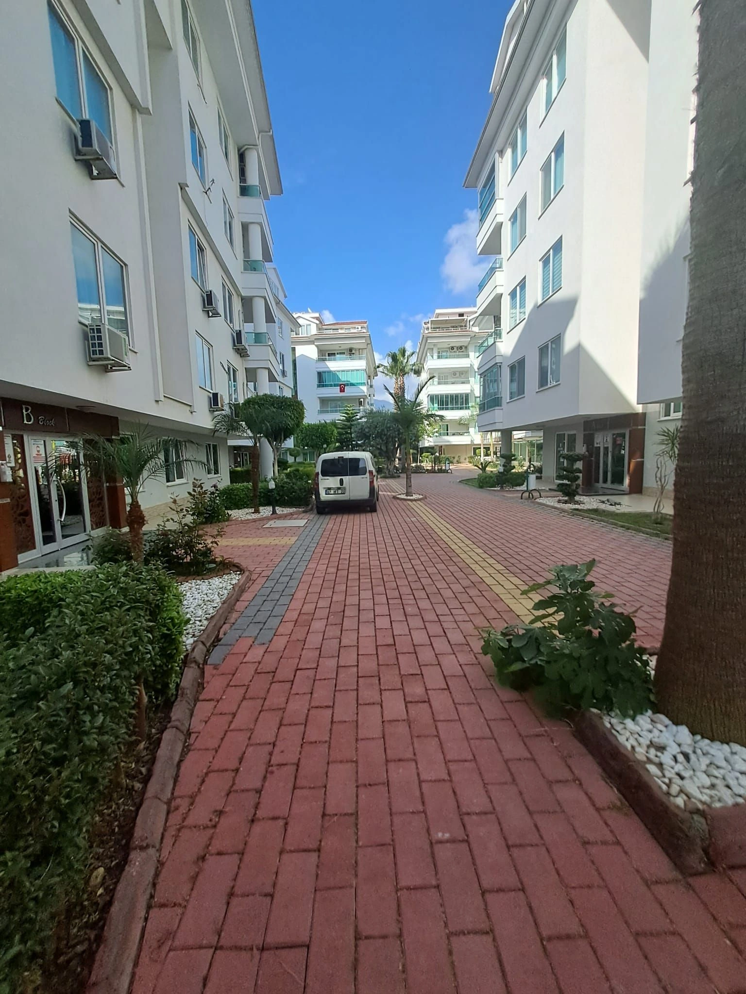 Apartment 4+1 with sea view
